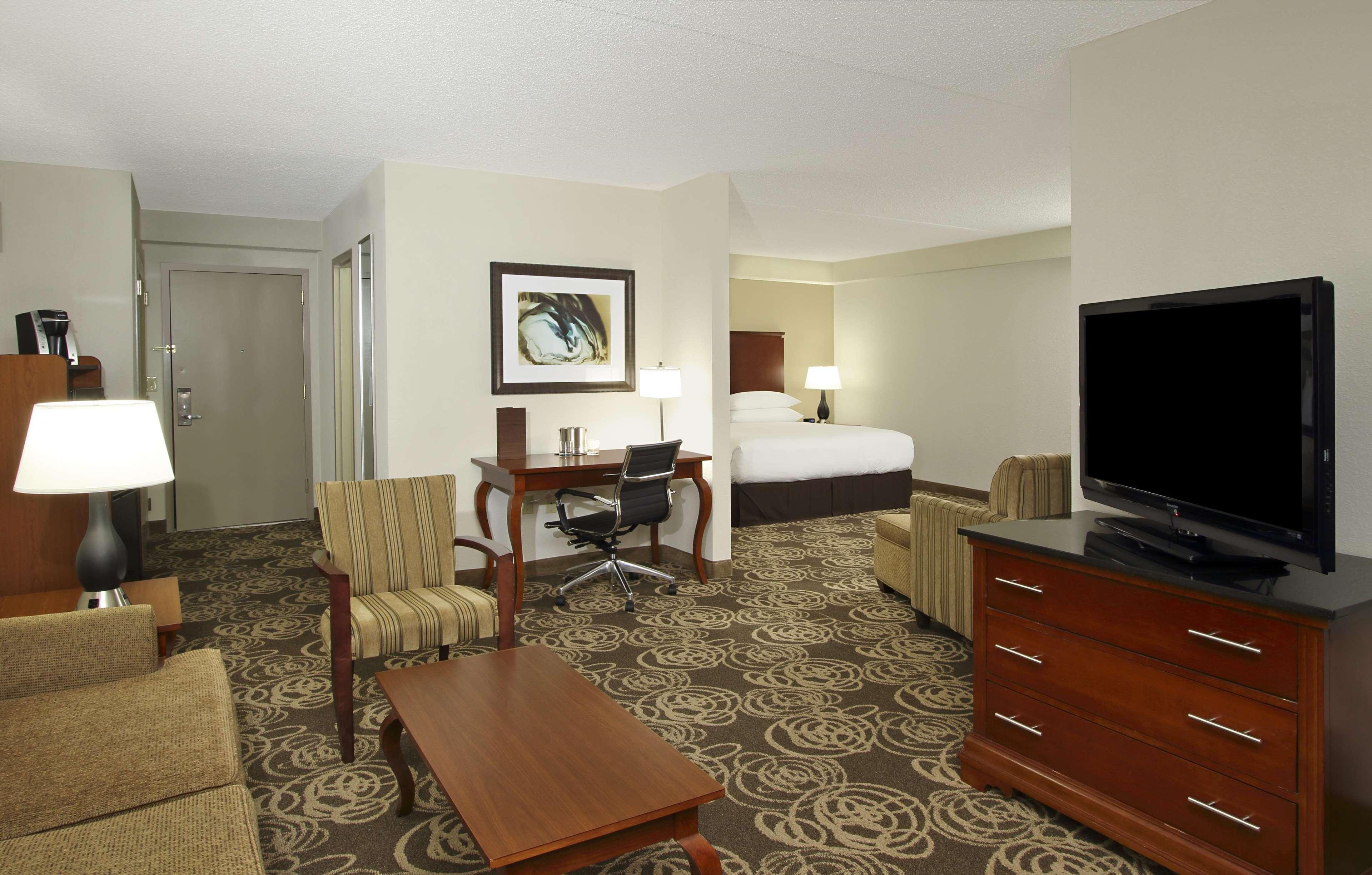 Hotel Doubletree By Hilton Mahwah Exterior foto